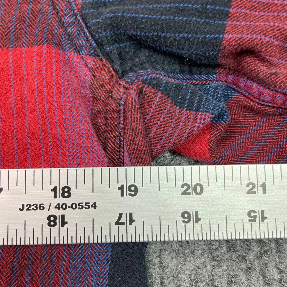 The North Face Mens Medium Buffalo Plaid Ruby Mountains Heli Long Sleeve Shirt